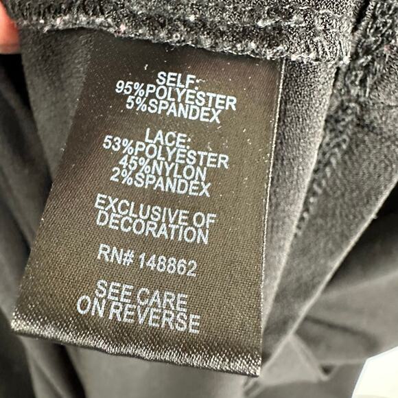 Torrid Womens size 6 6X Studio Crepe Jersey Mock Neck Lace Inset Top 13674008 - Picture 13 of 13